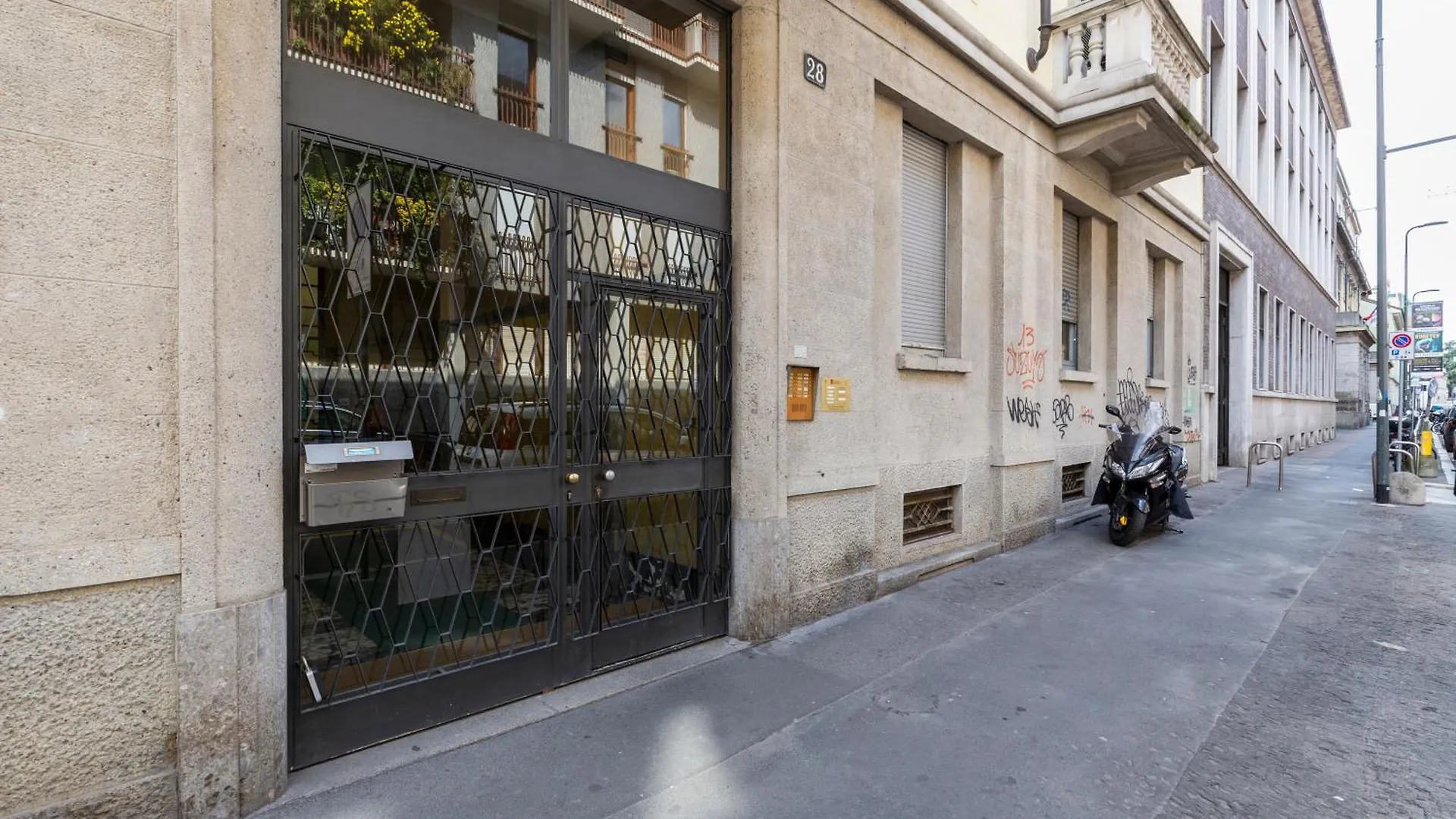 Titty House - Crocetta Lejlighed Milano