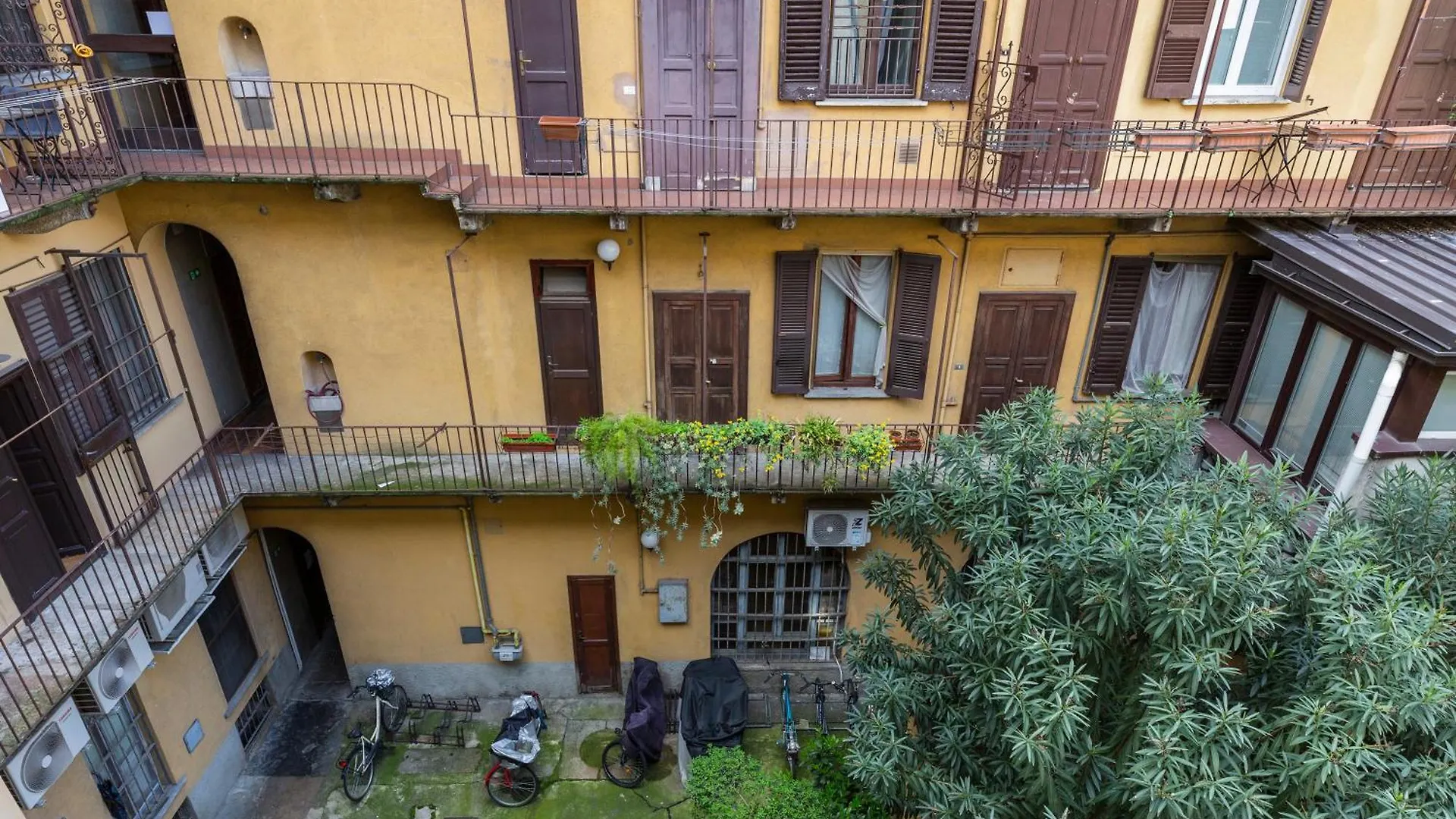 Titty House - Crocetta Lejlighed Milano 0*,